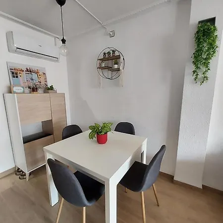 Apartamento Céntrico ático En Con Parking. Torredembarra