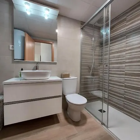 Centrico Atico En Con Parking. Apartment *