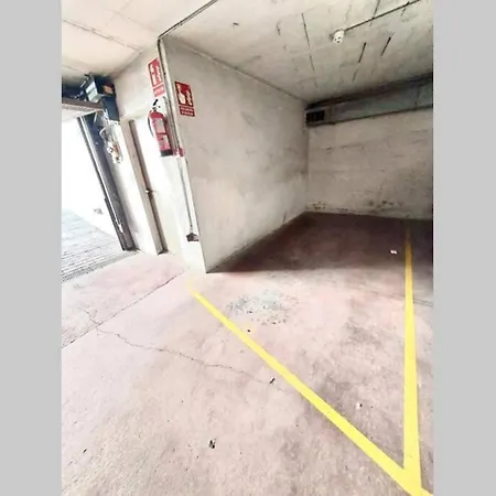 Céntrico ático En Con Parking.